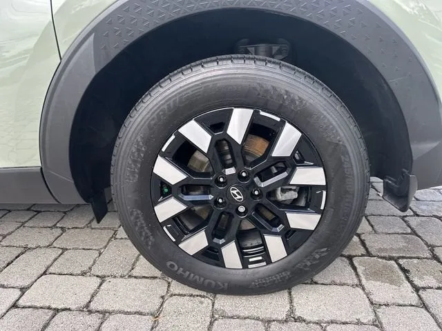 2025 Hyundai Santa Cruz SE photo 11