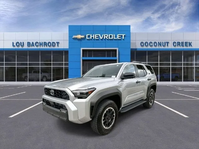 2025 Toyota 4Runner SR5 photo 4