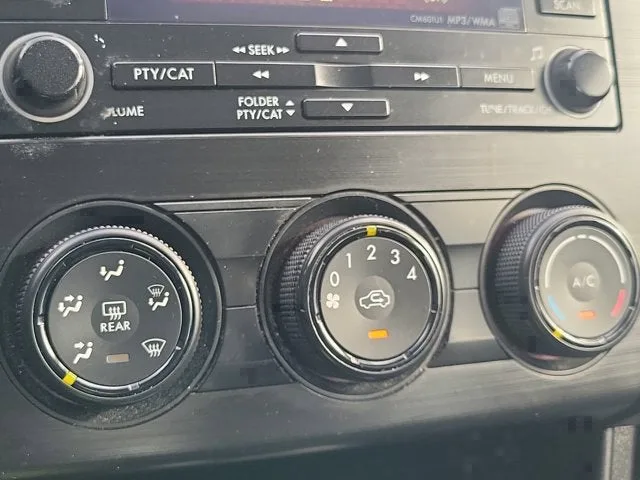 2012 Subaru Impreza Sedan 2.0i photo 27