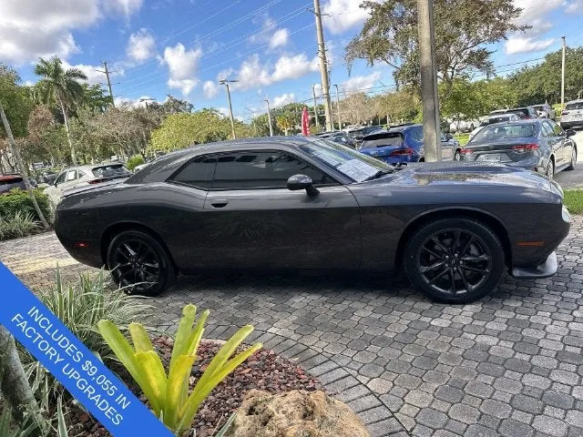 2022 Dodge Challenger GT photo 14