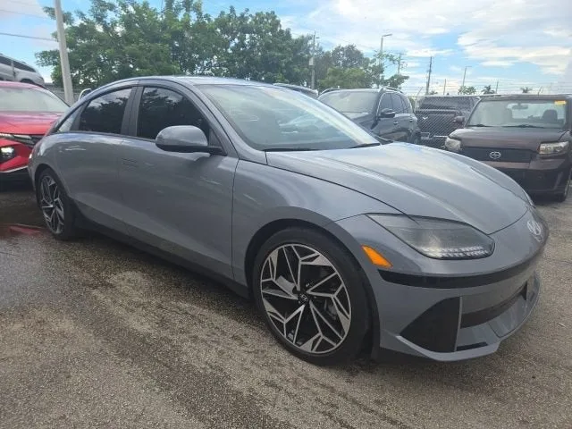 2023 Hyundai IONIQ 6 SEL photo 4
