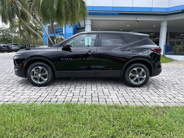 2025 Chevrolet Blazer 2LT photo 32