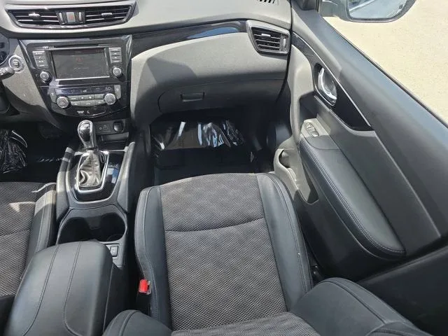 2022 Nissan Rogue Sport SV photo 21
