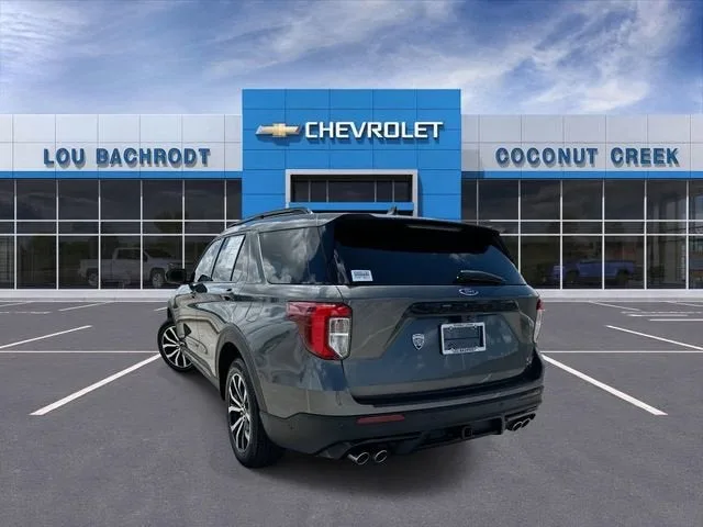 2020 Ford Explorer ST photo 6