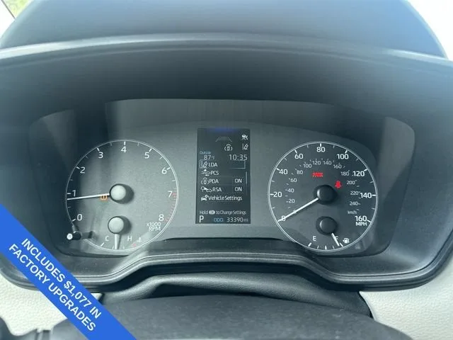2024 Toyota Corolla LE photo 26