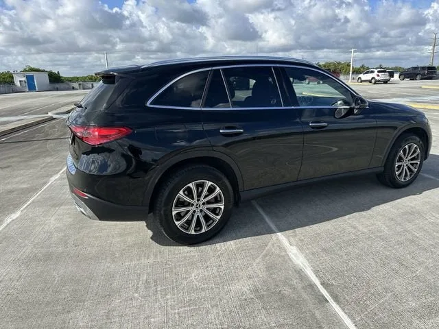 2023 Mercedes-Benz GLC GLC 300 photo 14
