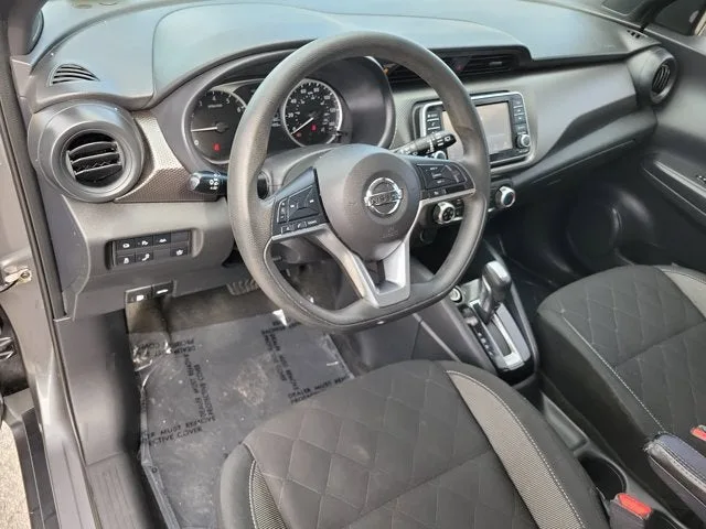 2020 Nissan Kicks S photo 19