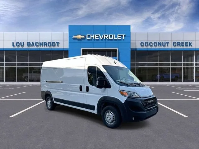 2025 RAM ProMaster Cargo Van Tradesman photo 2