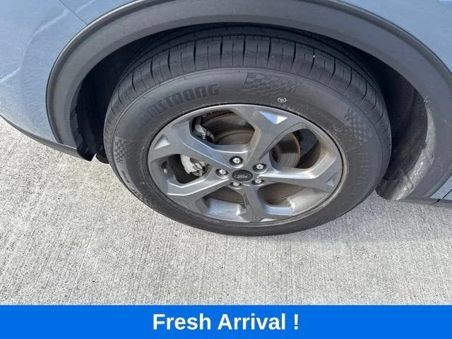 2025 Ford Escape ST-Line photo 21