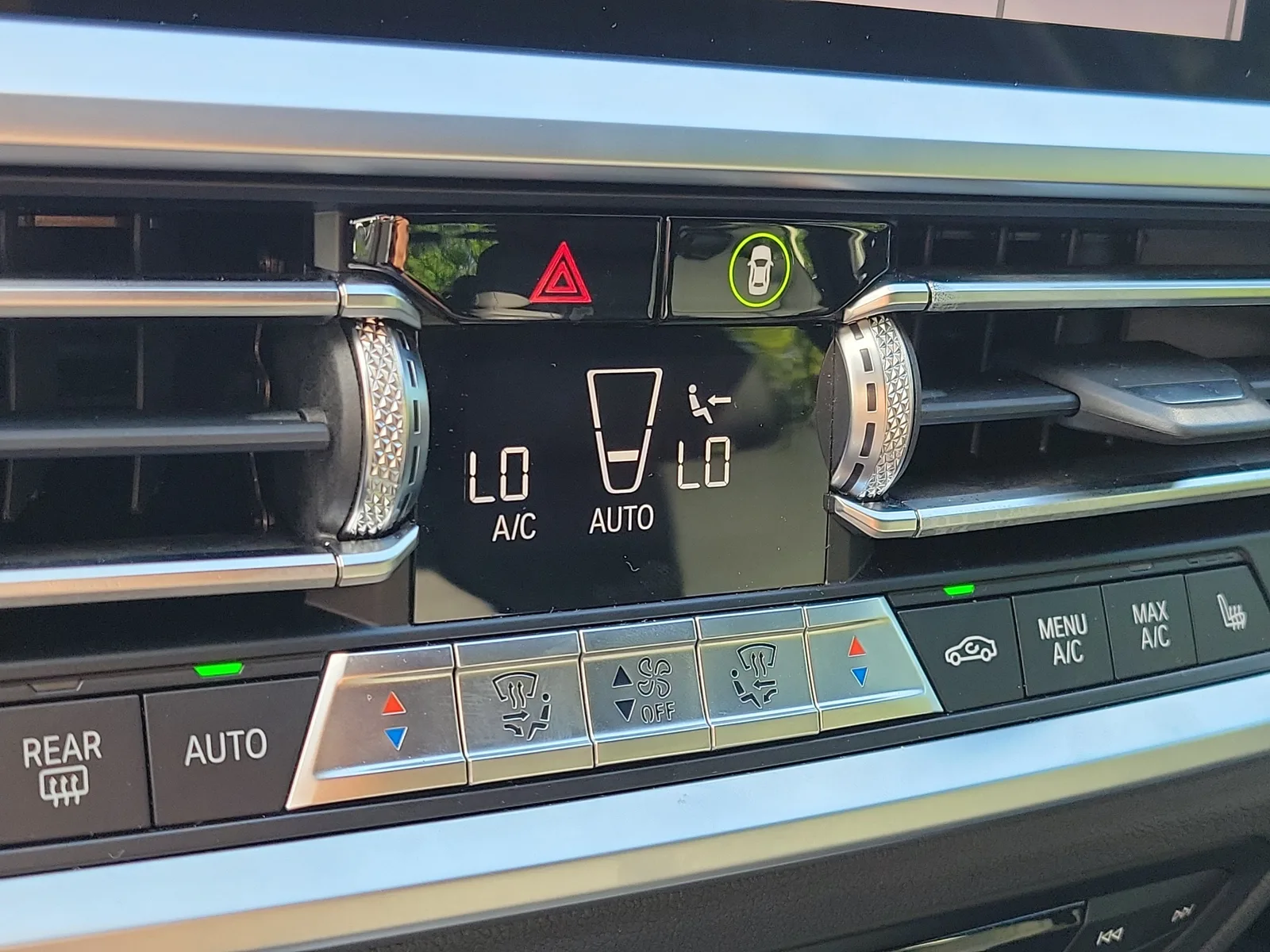 2019 BMW 3 Series 330i xDrive photo 32