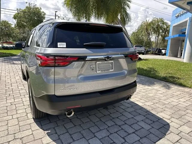 2023 Chevrolet Traverse LT Cloth photo 35