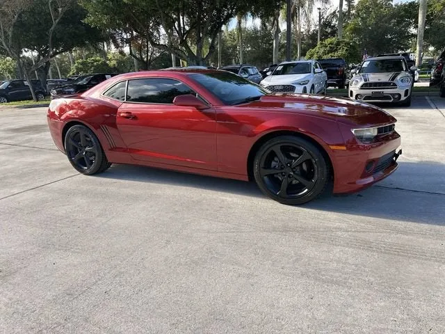 2015 Chevrolet Camaro LT photo 15