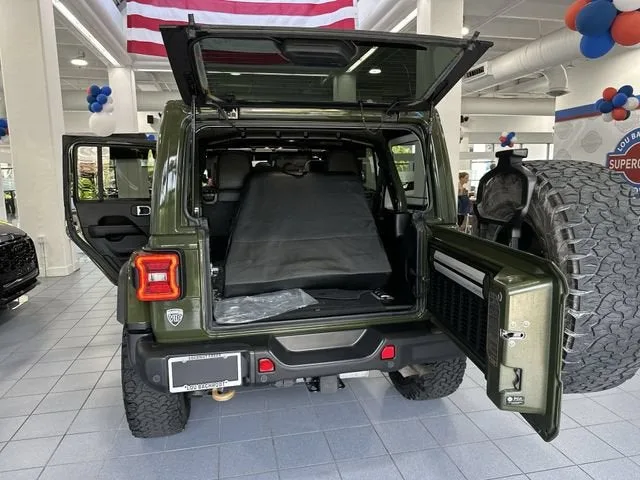 2022 Jeep Wrangler Unlimited Rubicon 392 photo 27