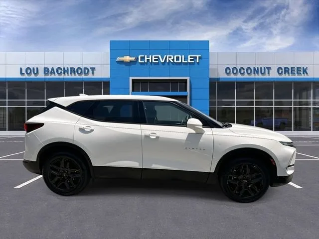 2023 Chevrolet Blazer 2LT photo 9