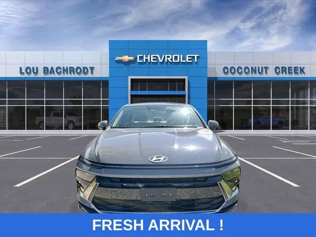 2024 Hyundai Sonata SEL photo 3
