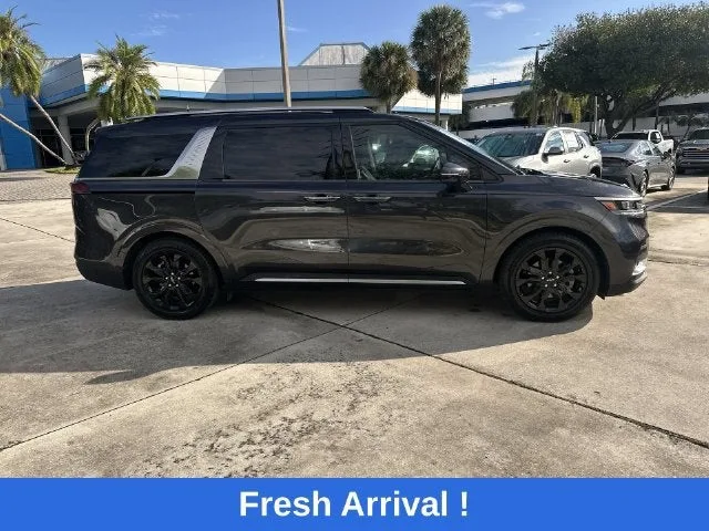2024 Kia Carnival SX Prestige photo 14