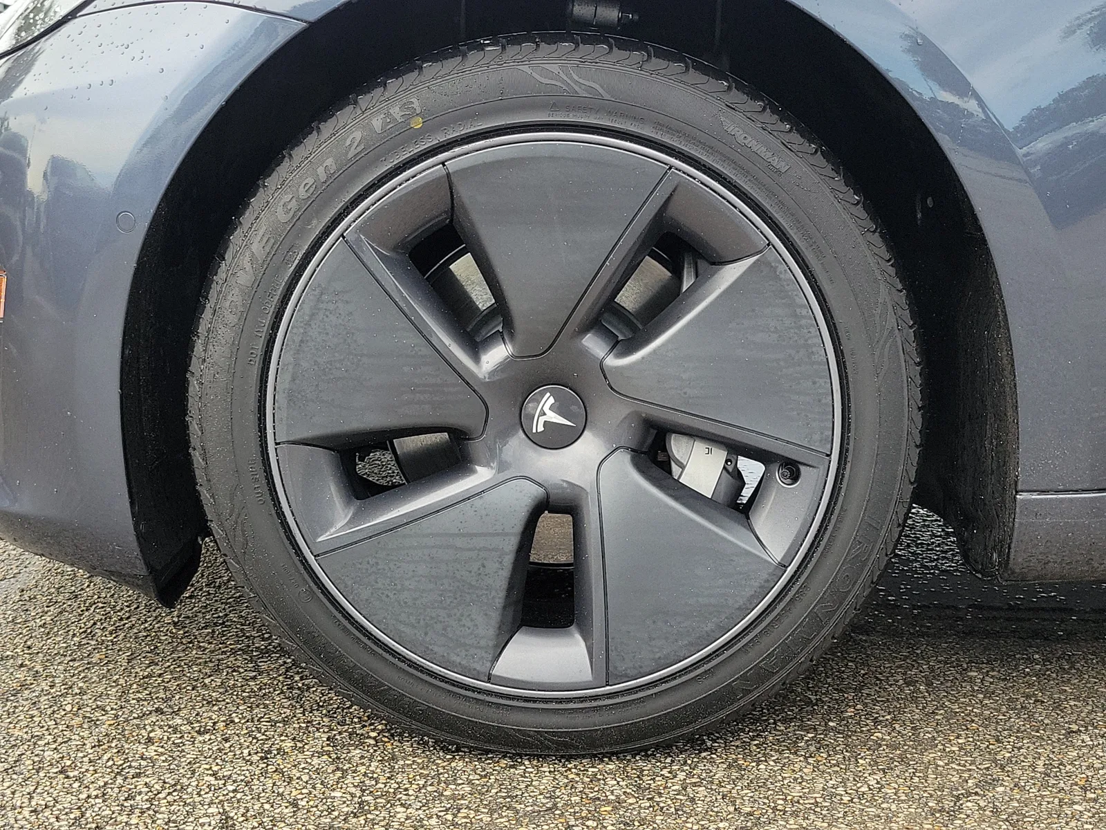 2022 Tesla Model 3 Long Range photo 2