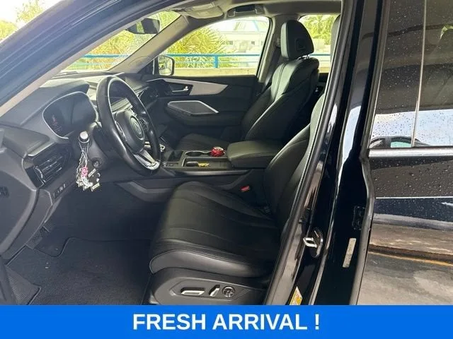 2025 Acura MDX 4DR FWD photo 2