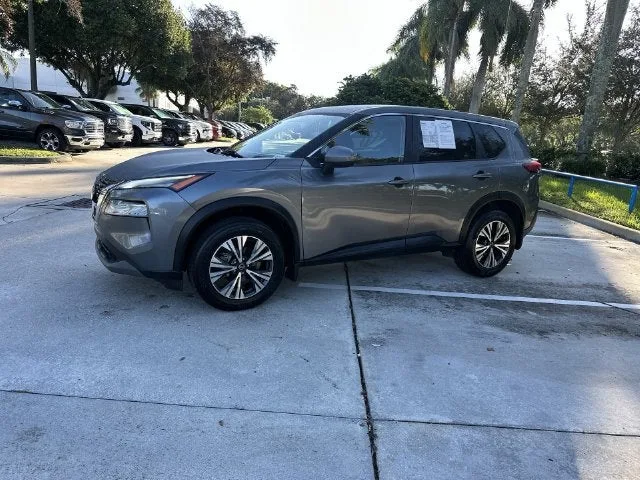 2023 Nissan Rogue SV photo 31