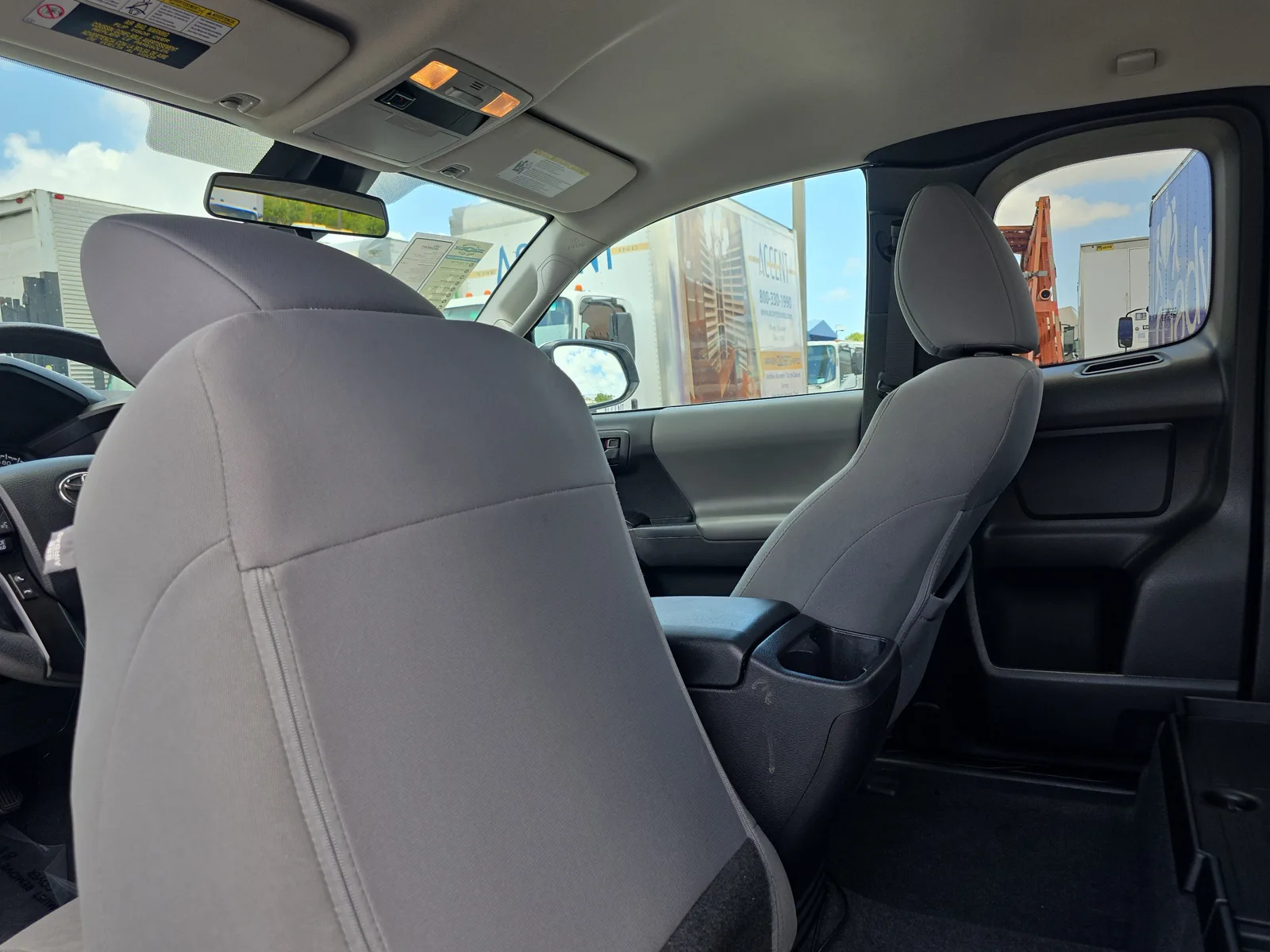 2021 Toyota Tacoma 4WD SR photo 13