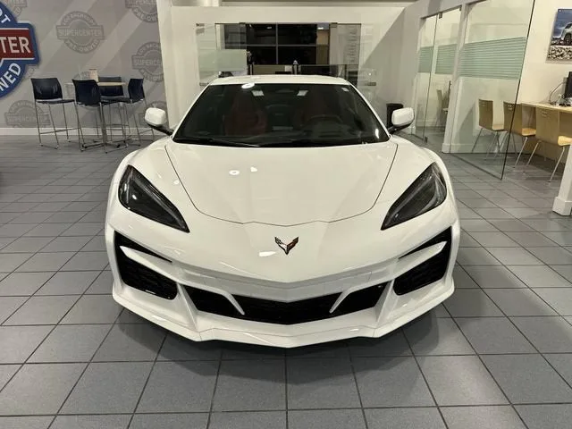2025 Chevrolet Corvette E-Ray 1LZ photo 17