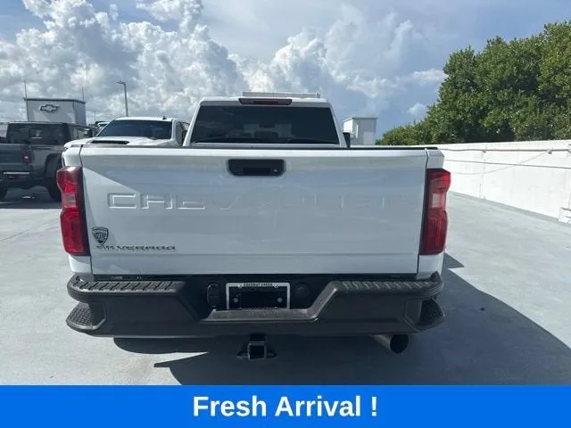 2026 Chevrolet Silverado 3500 HD WT DRW photo 17