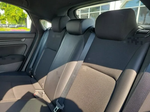 2025 Honda Civic Hatchback Sport photo 14