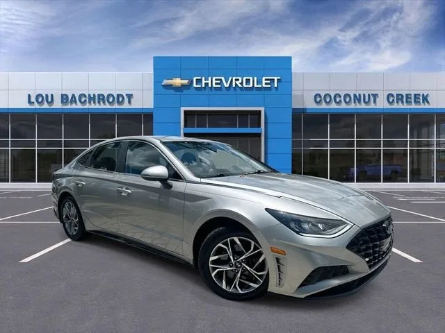 2020 Hyundai Sonata SEL photo 2
