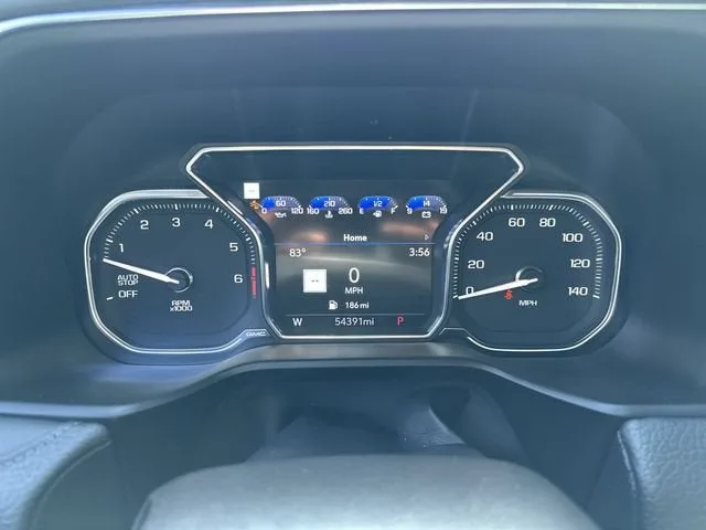 2021 GMC Yukon Denali photo 26
