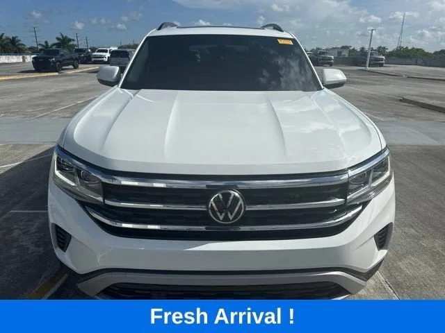 2022 Volkswagen Atlas 2.0T SE w/Technology photo 16