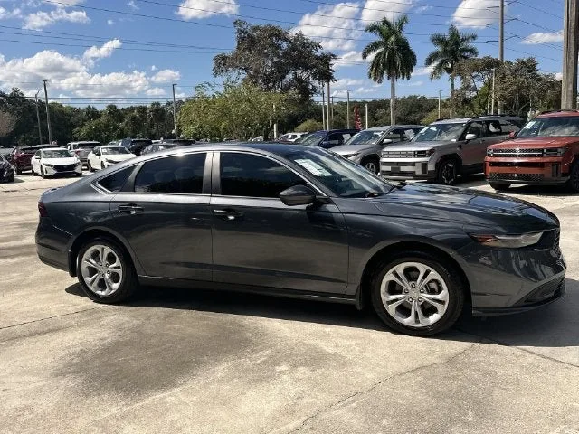 2025 Honda Accord Sedan LX photo 18