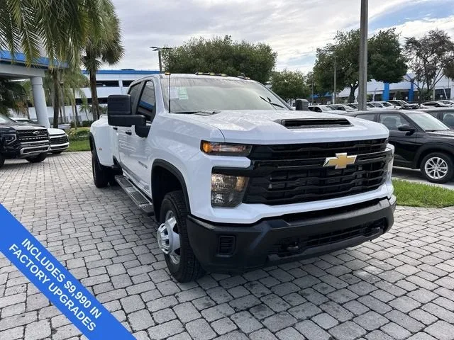 2026 Chevrolet Silverado 3500 HD WT DRW photo 17