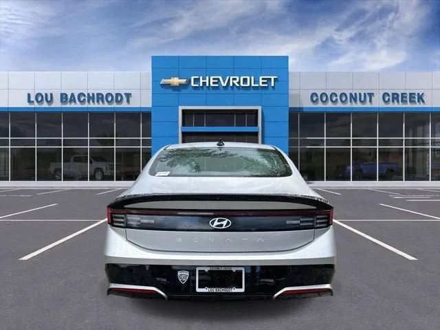 2024 Hyundai Sonata SEL photo 7