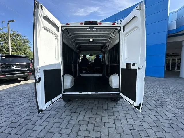 2025 RAM ProMaster Cargo Van Tradesman photo 37