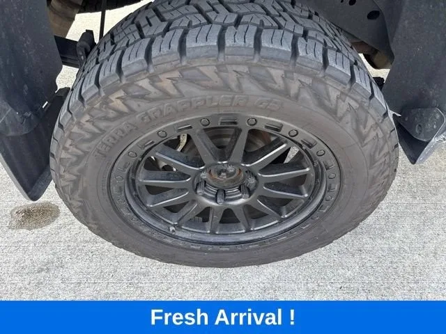 2023 Nissan Titan XD PRO-4X photo 24