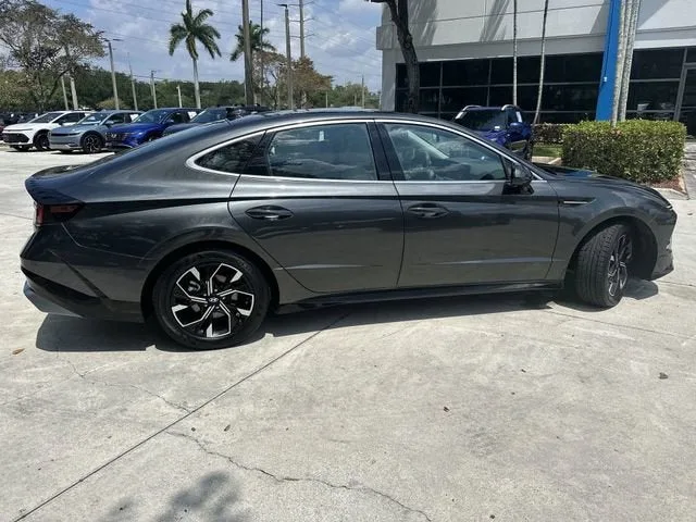 2025 Hyundai Sonata SEL photo 31