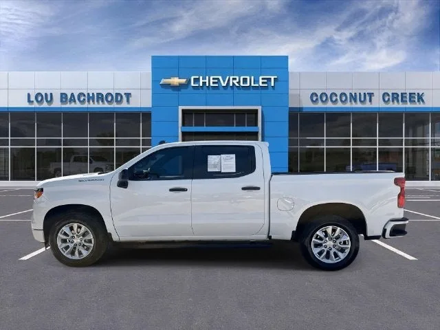 2025 Chevrolet Silverado 1500 Custom photo 5