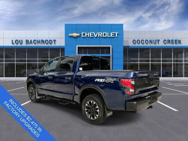 2021 Nissan Titan PRO-4X photo 6