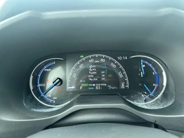 2023 Toyota RAV4 Hybrid XLE photo 26