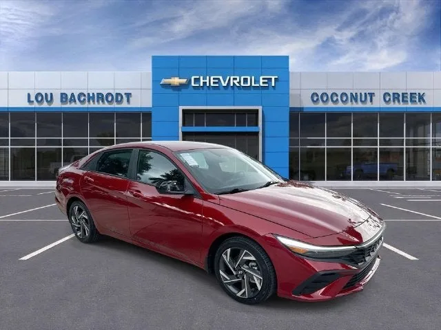 2025 Hyundai Elantra SEL Sport photo 2
