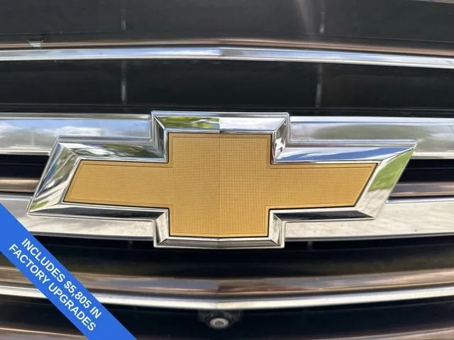 2024 Chevrolet Suburban High Country photo 10