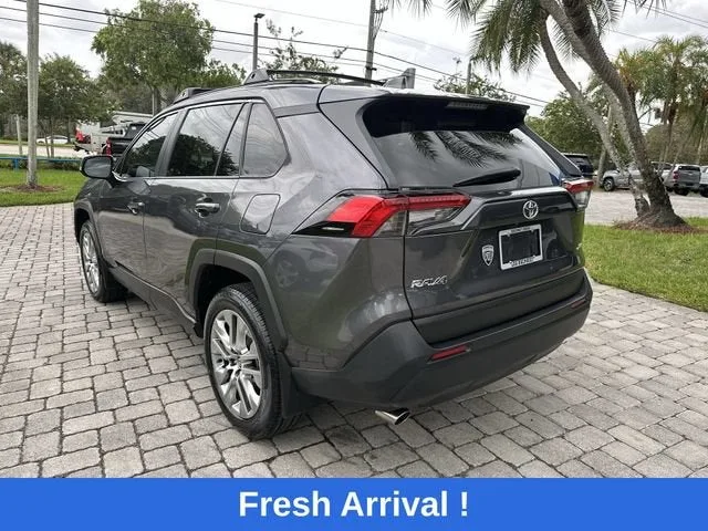 2024 Toyota RAV4 XLE Premium photo 34