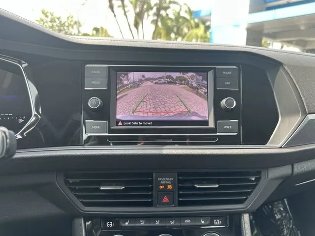2024 Volkswagen Jetta SE photo 24