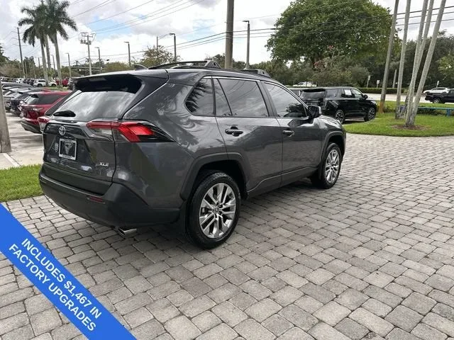 2024 Toyota RAV4 XLE Premium photo 38