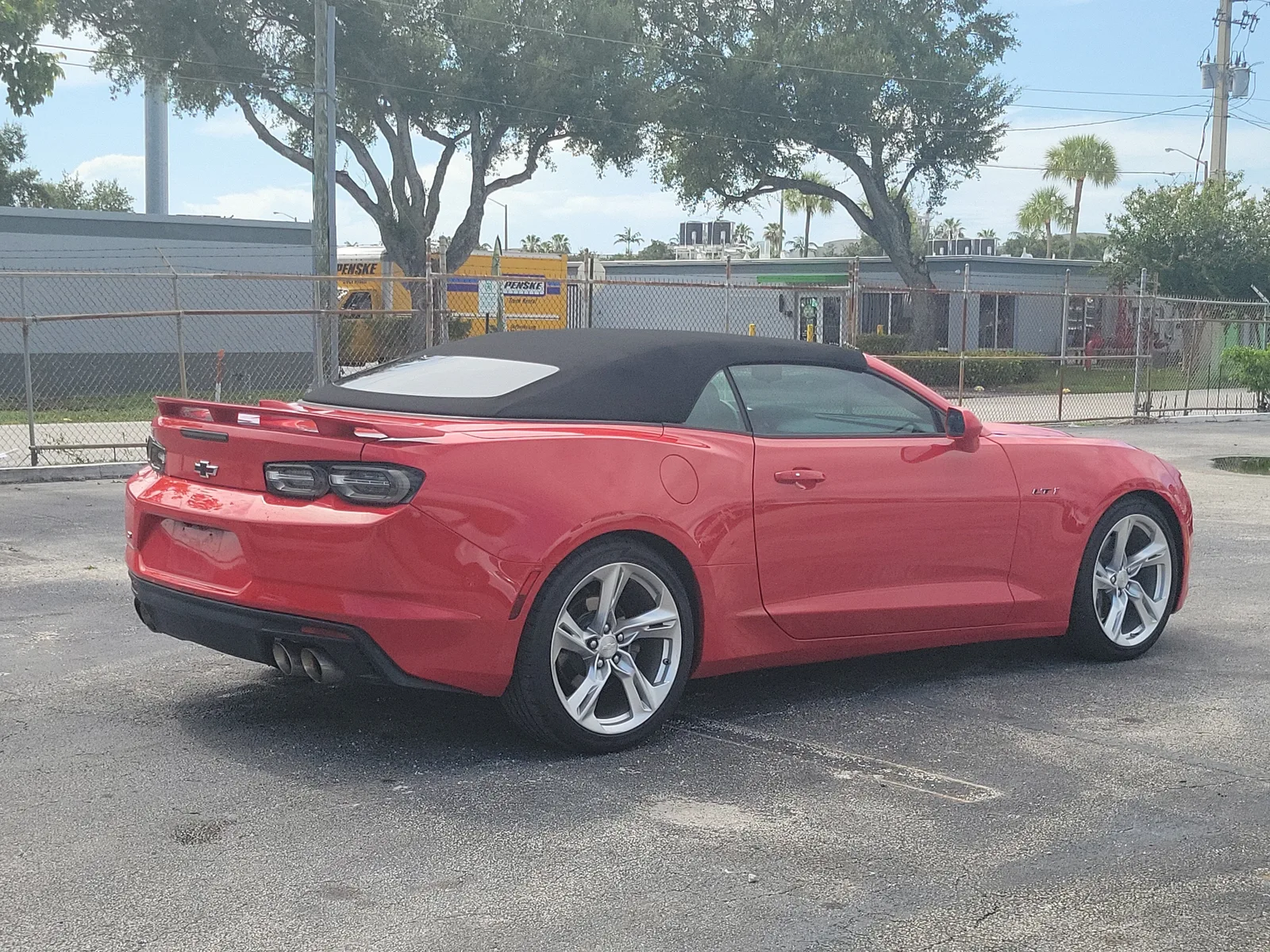 2023 Chevrolet Camaro LT1 photo 5