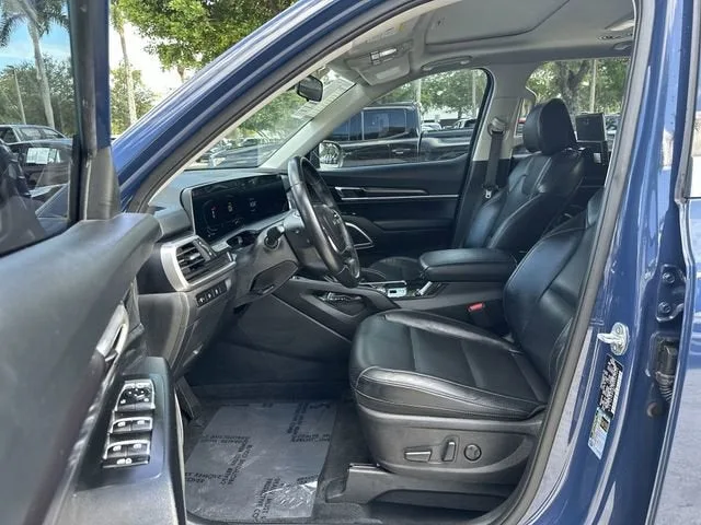 2023 Kia Telluride S photo 22