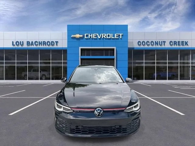 2023 Volkswagen Golf GTI SE photo 3