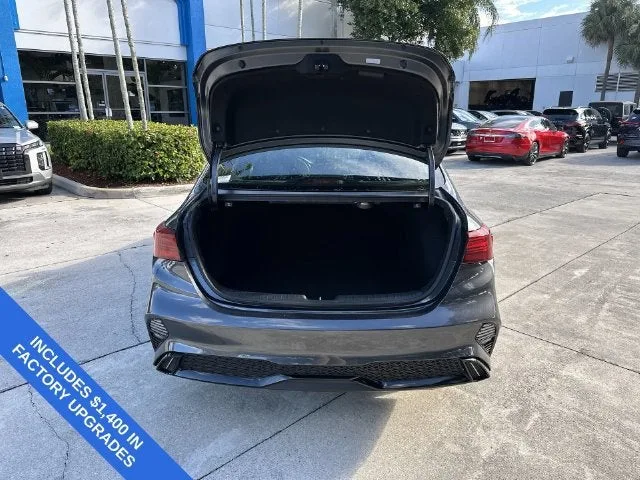 2024 Kia Forte GT-Line photo 28