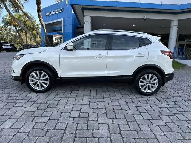 2022 Nissan Rogue Sport SV photo 31