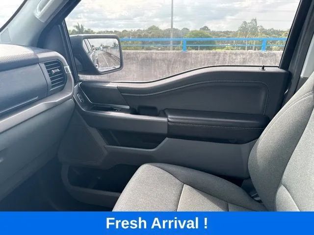 2025 Ford F-150 XLT photo 9